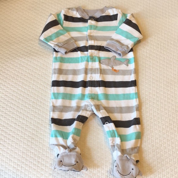 Carter’s Long Sleeved Onesies (SET OF 2) - Picture 2 of 9